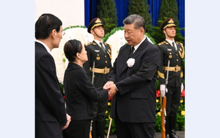 朱镕基同志遗体在京火化 习近平等到八宝山革命公墓…
