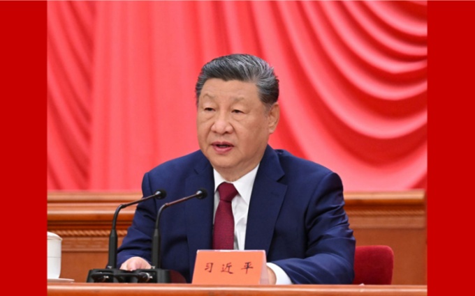 习近平出席纪念中国工农红军长征胜利90周年大会并…